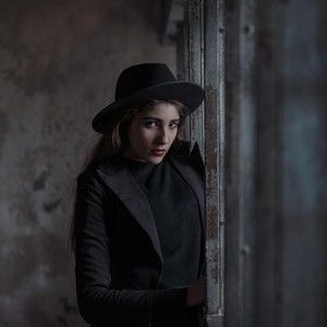 Meet your Posher, Sierra